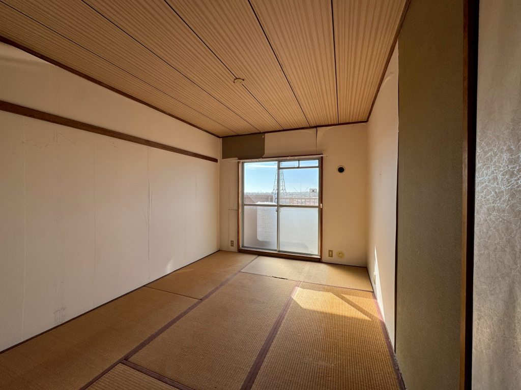 南側和室も勿論明るいです。