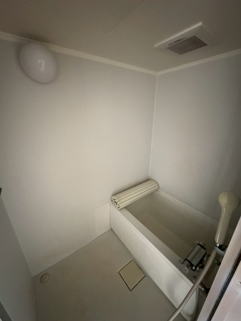 過去に浴室交換も行っております。