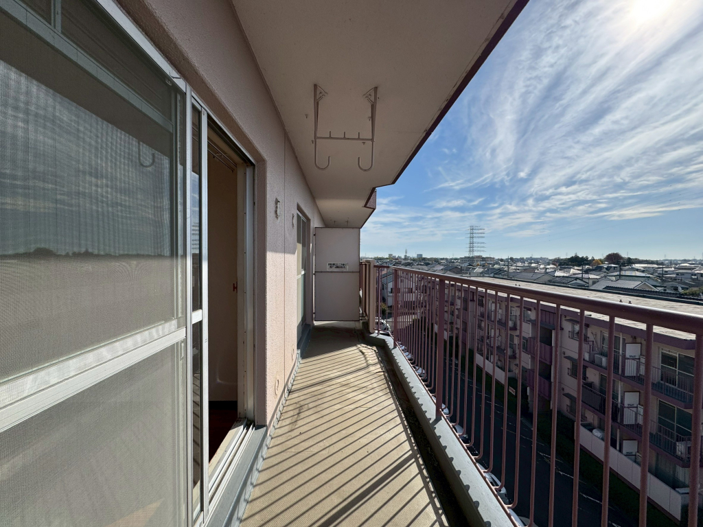 広く使い勝手の良いバルコニーです。