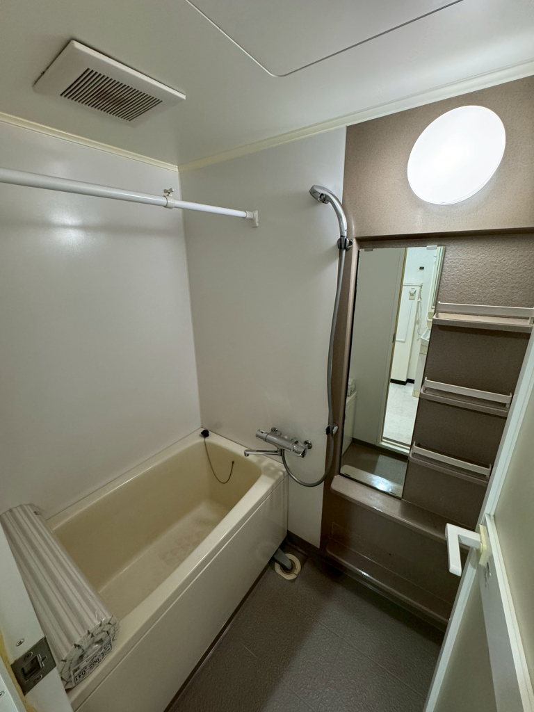 浴室も以前交換済み