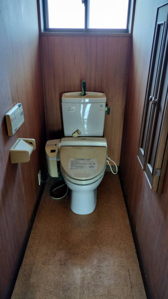 ２階トイレ