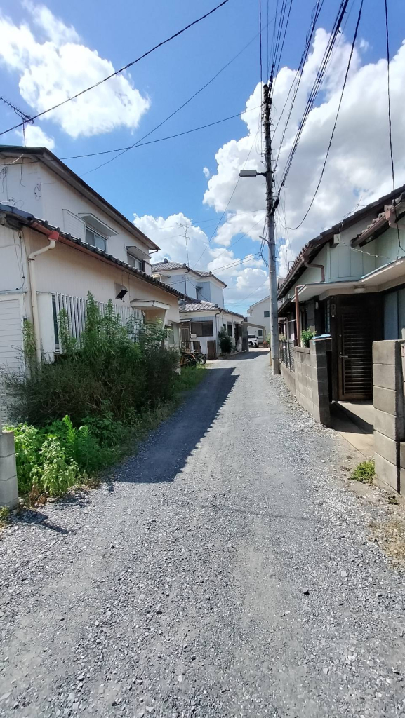 北東側私道