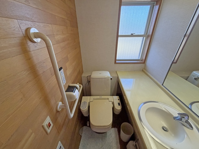 1階トイレ