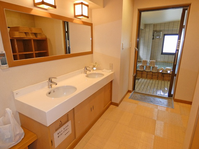 共用施設：脱衣所