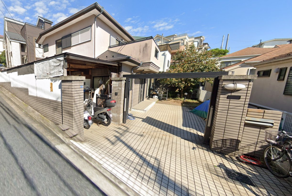 根岸線根岸駅バス便横浜市磯子区磯子七丁目5LDK一戸建て任意売却競売不動産物件入札サポート情報相模原