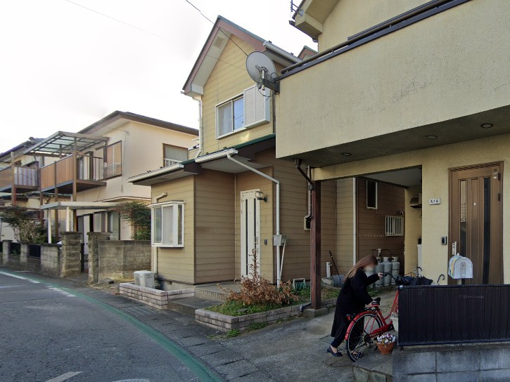 本厚木駅バス厚木市戸室四丁目一戸建物件不動産任意売却競売物件入札サポートリビングホーム