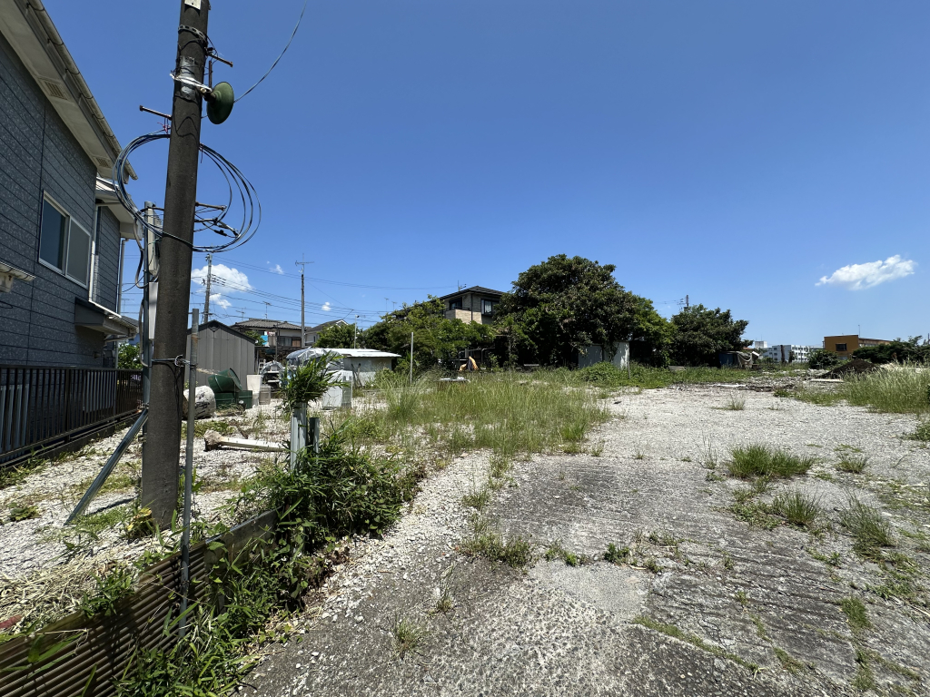 土地入口　北側に向けて撮影 