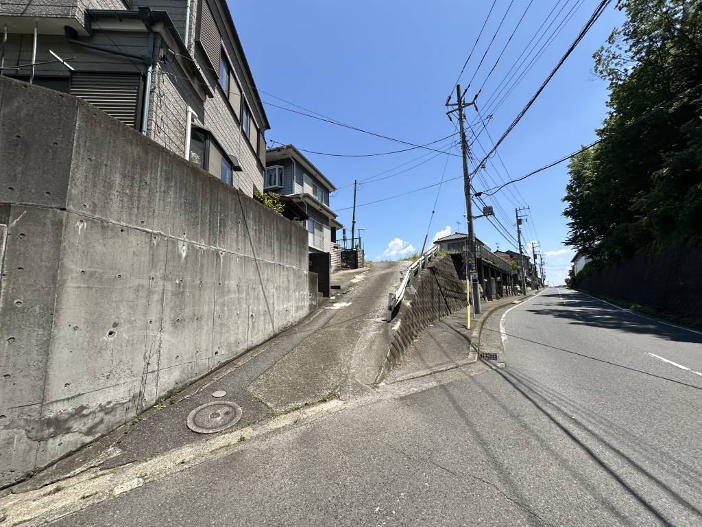 南西側　前面道路 
