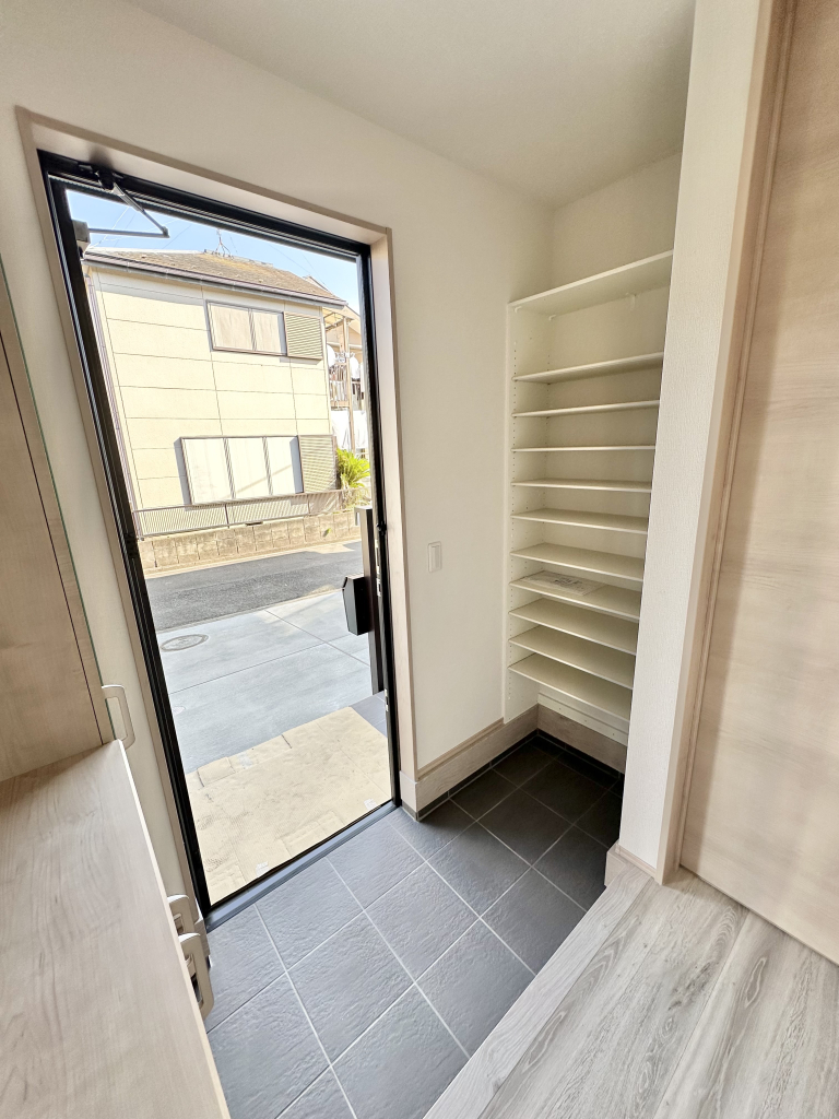 シューズクローズ 