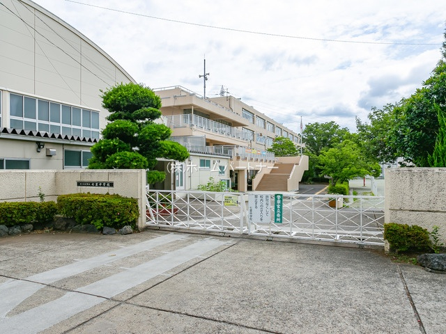  さいたま市立七里中学校 距離350m