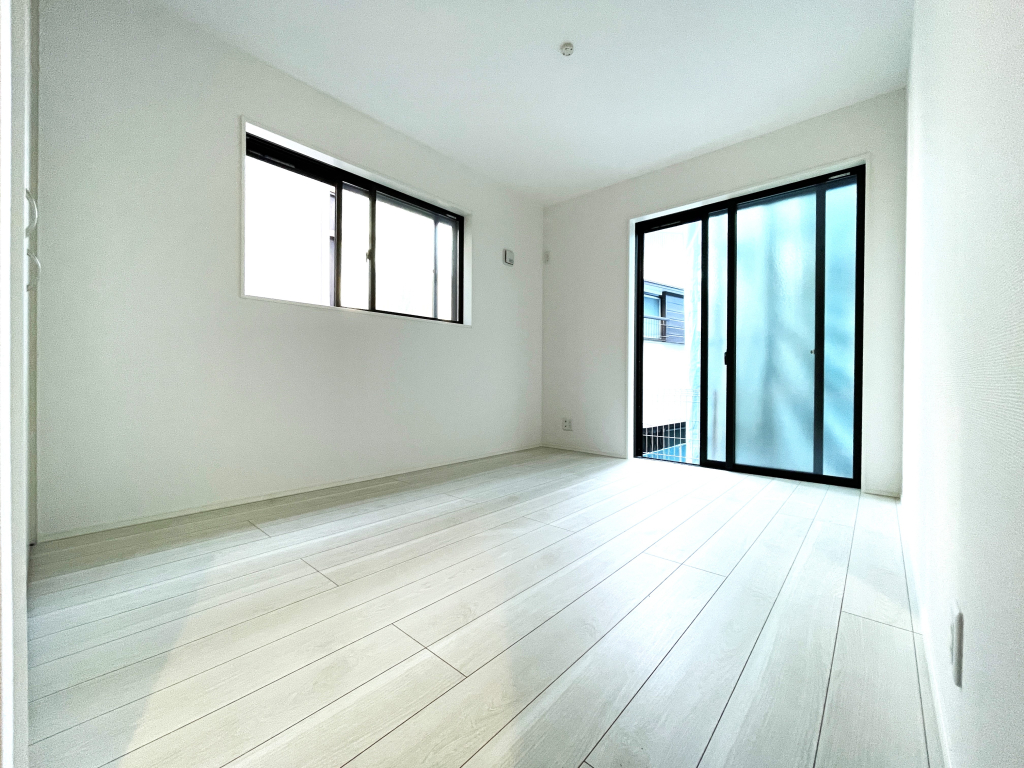 ☆明るさと風通しの良さ☆☆ 心地の良いお部屋はお子様の成長にも良い影響を与えます。