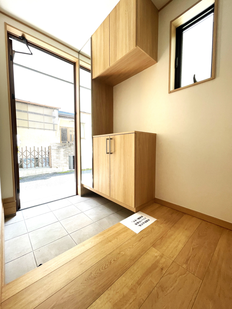 ☆ キレイで広い空間に ☆☆ お家の顔とも言える玄関は、広くキレイでありたい。