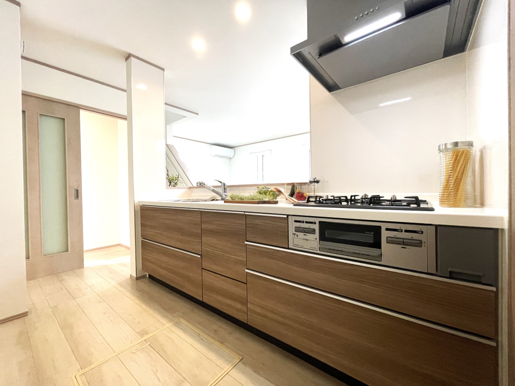 ☆カウンターキッチン　☆☆ 朝はご主人様と談笑する。カウンターキッチンだからこそ可能な日常