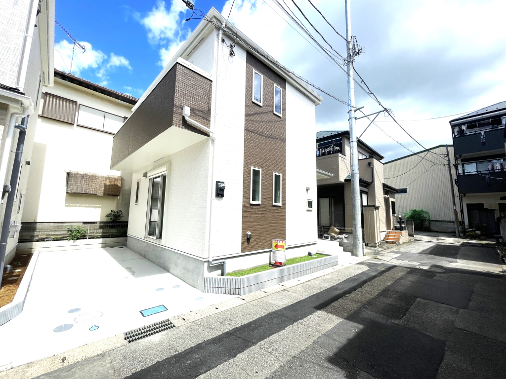 ☆マイホームの喜びを感じる陽当たりの良さ・開放感☆ 憧れのマイホームに相応しい美しく映える外観