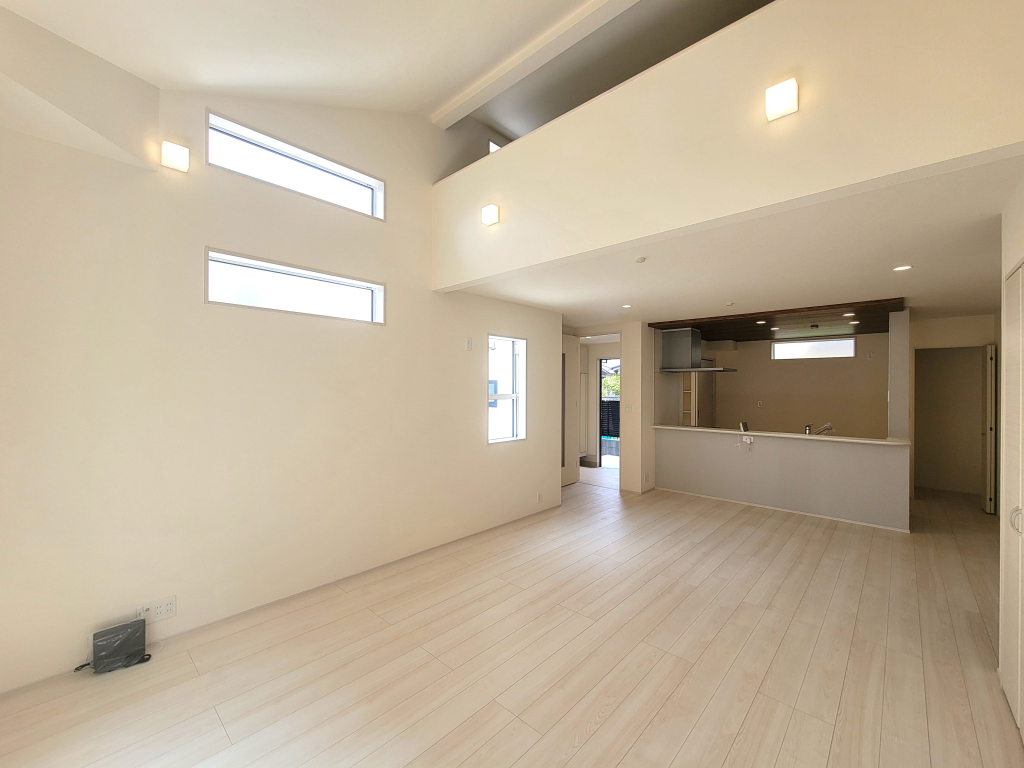 ☆明るさ。風通し。開放感に満たされる　☆☆ 家族が集まるリビングで大事な要素