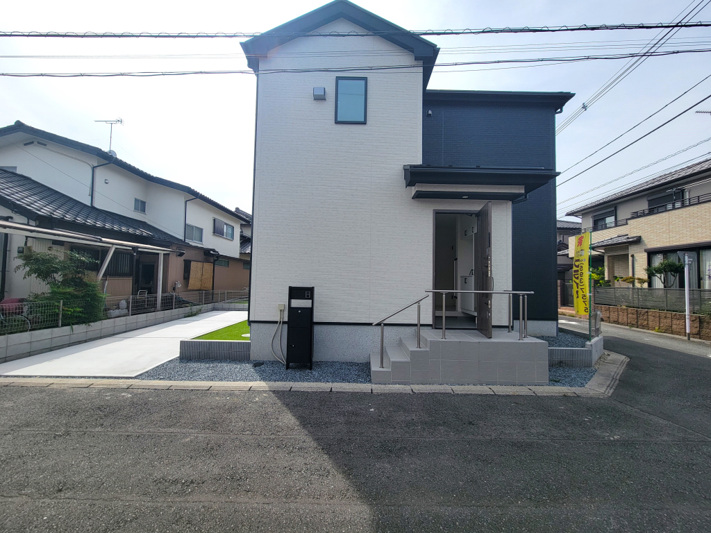 ☆マイホームの喜びを感じる陽当たりの良さ・開放感☆ 憧れのマイホームに相応しい美しく映える外観です。