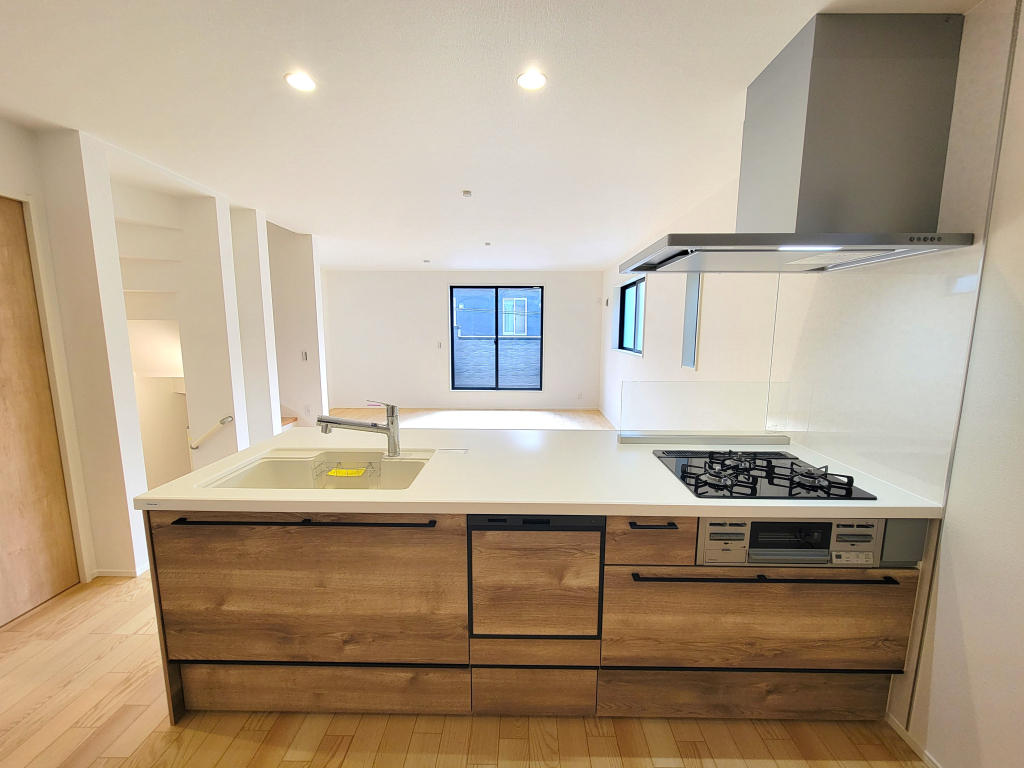 ☆カウンターキッチン　☆☆ 朝はご主人様と談笑する。カウンターキッチンだからこそ可能な日常