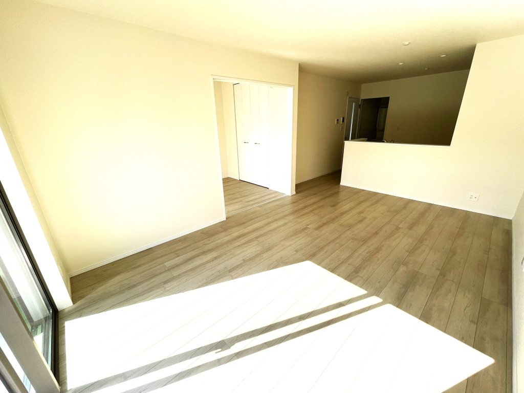 施工例☆明るさ。風通し。開放感に満たされる　☆☆ 家族が集まるリビングで大事な要素