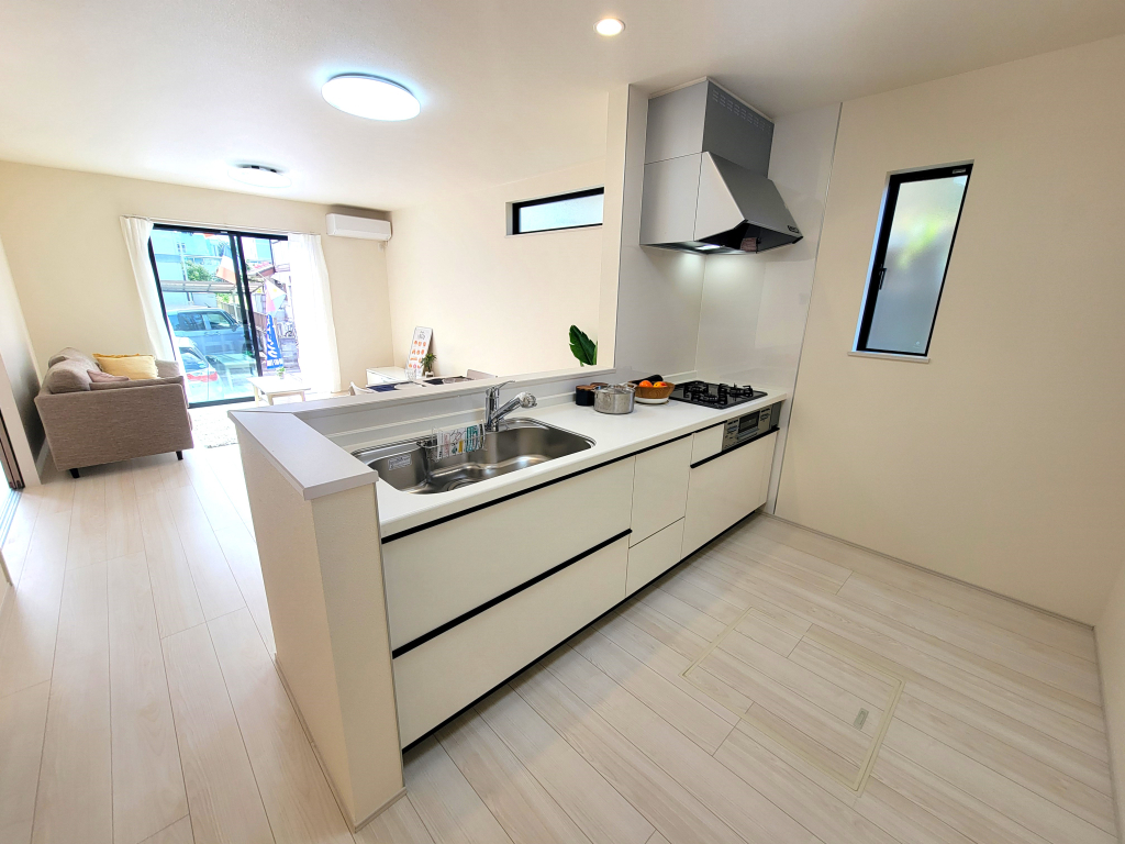 　☆カウンターキッチン　☆☆ 朝はご主人様と談笑する。カウンターキッチンだからこそ可能