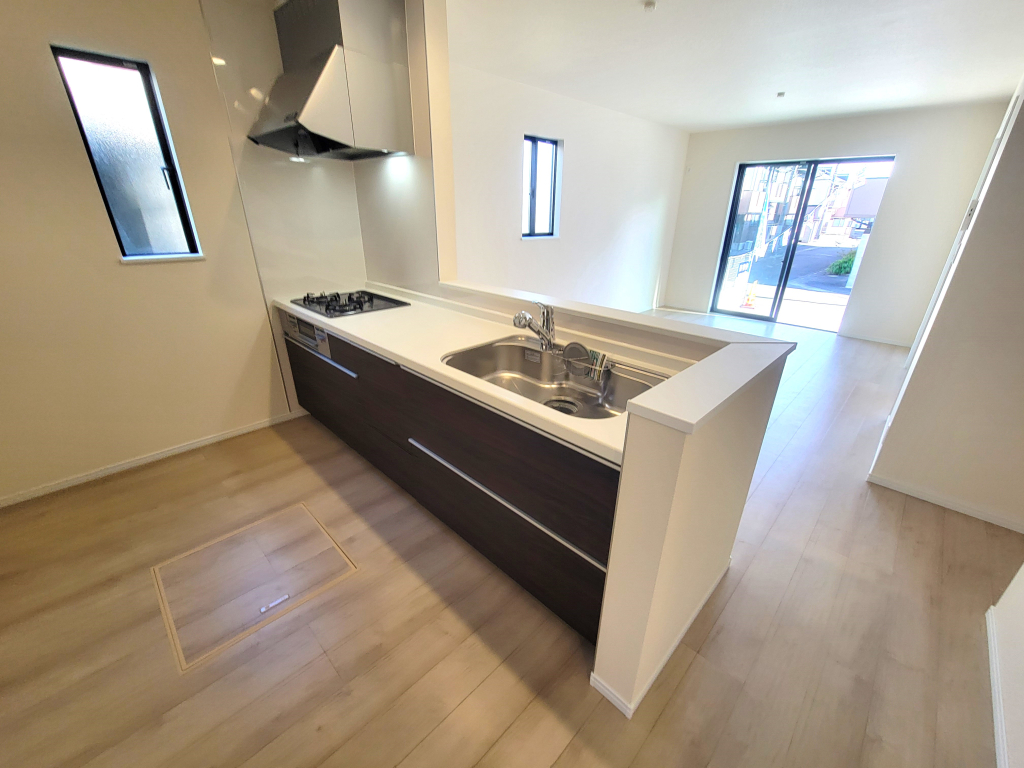 ☆カウンターキッチン☆ 朝はご主人様と談笑する。カウンターキッチンだからこそ可能な日常