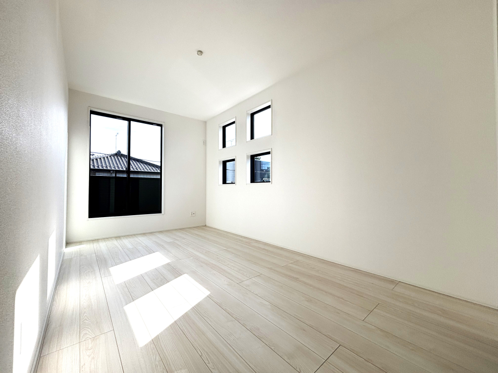 ☆憧れの広々サイズバスルーム　☆☆ 足を延ばせてゆっくりとくつろげる広々バスルーム。