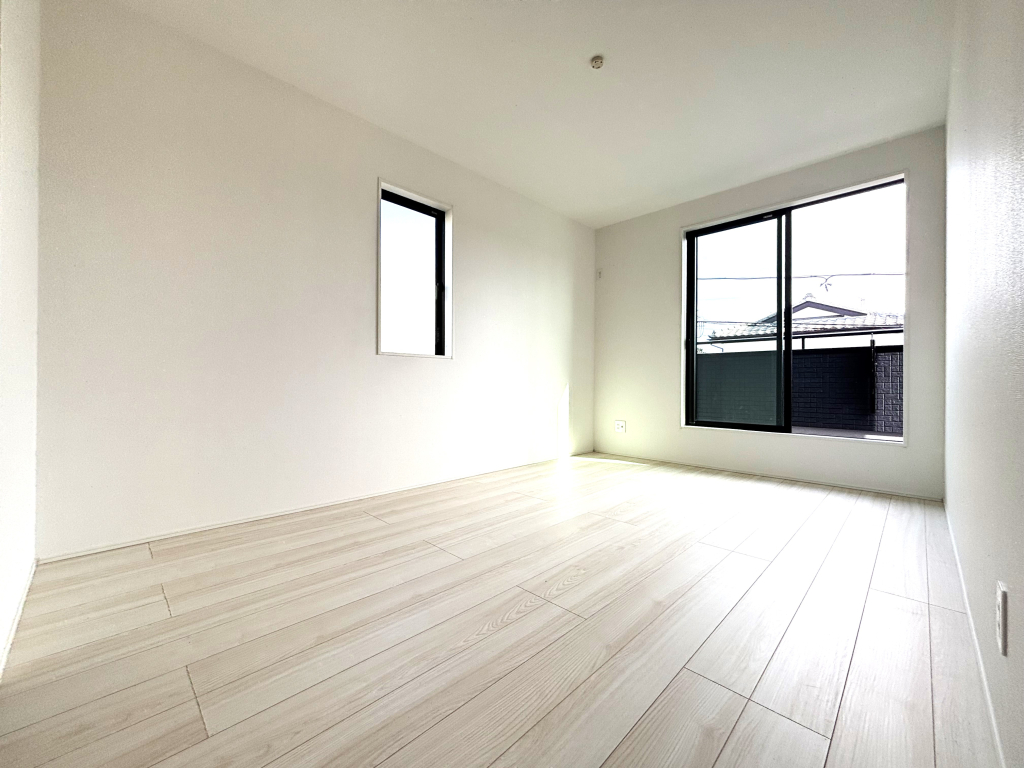 ☆明るさと風通しの良さ☆☆ 心地の良いお部屋はお子様の成長にも良い影響を与えます。