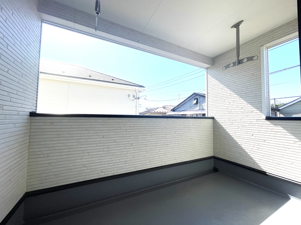 ☆究極のプライバシーと開放感☆ 外の目線が全く気にすることなく風を感じ、夜景も楽しめる素敵な見晴らし