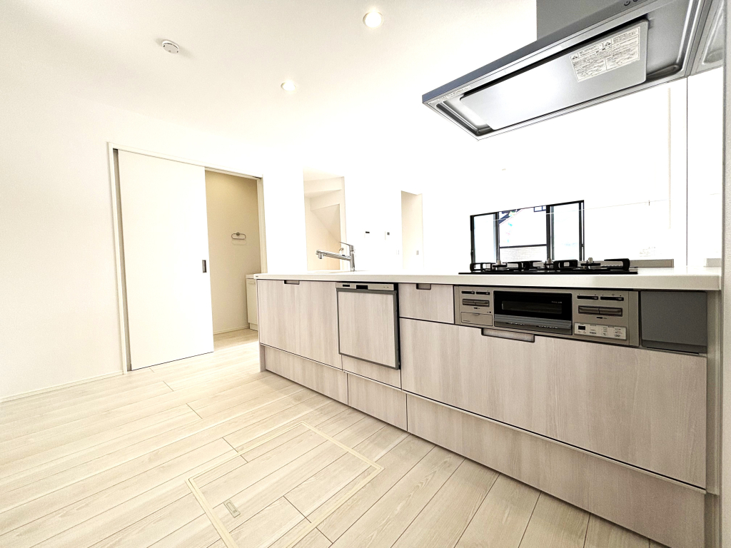 ☆カウンターキッチン　☆☆ 朝はご主人様と談笑する。カウンターキッチンだからこそ可能な日常