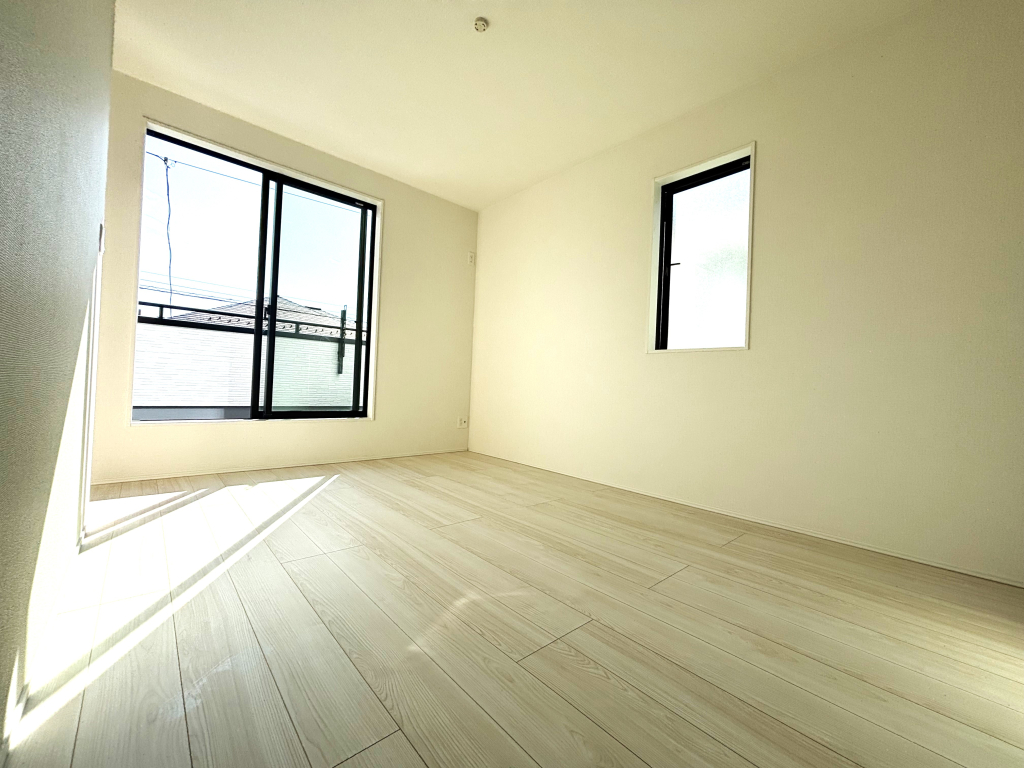 ☆憧れの広々サイズバスルーム　☆☆ 足を延ばせてゆっくりとくつろげる広々バスルーム。