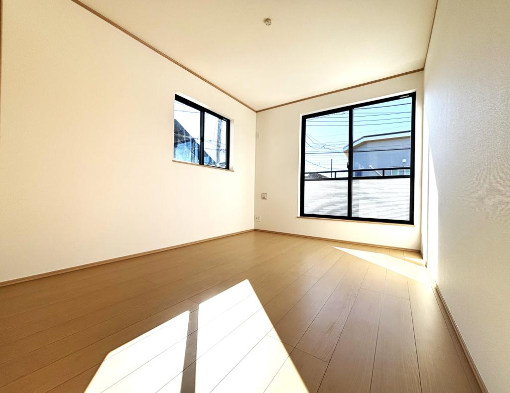 ☆明るさと風通しの良さ☆☆ 一戸建てのお部屋の魅力は陽当たりと風通しの良さ。