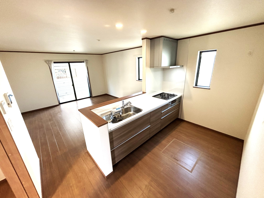 ☆カウンターキッチン ☆☆ 朝はご主人様と談笑する。カウンターキッチンだからこそ可能