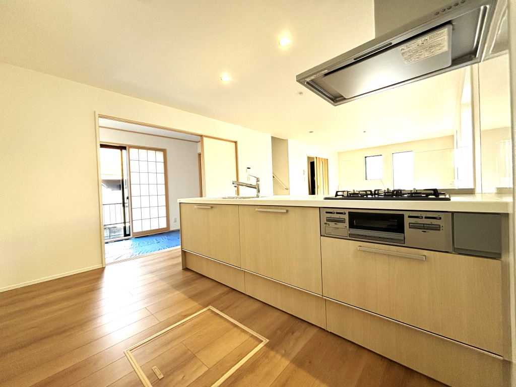 ☆カウンターキッチン　☆☆ 朝はご主人様と談笑する。カウンターキッチンだからこそ可能な日常