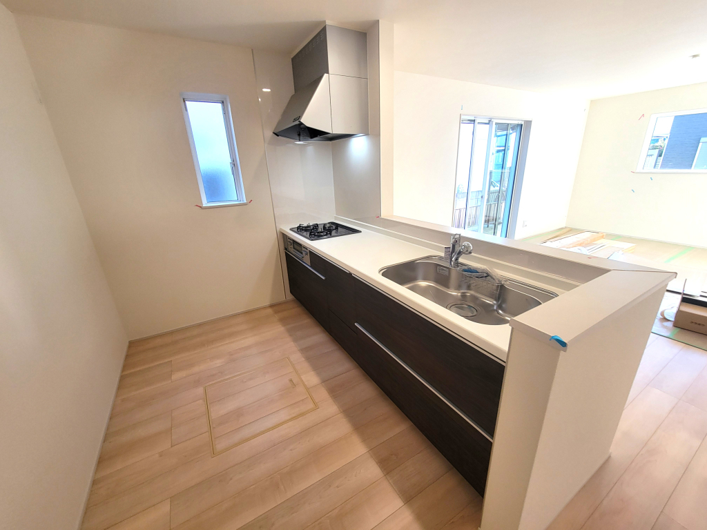 　☆カウンターキッチン　☆☆ 朝はご主人様と談笑する。カウンターキッチンだからこそ可能