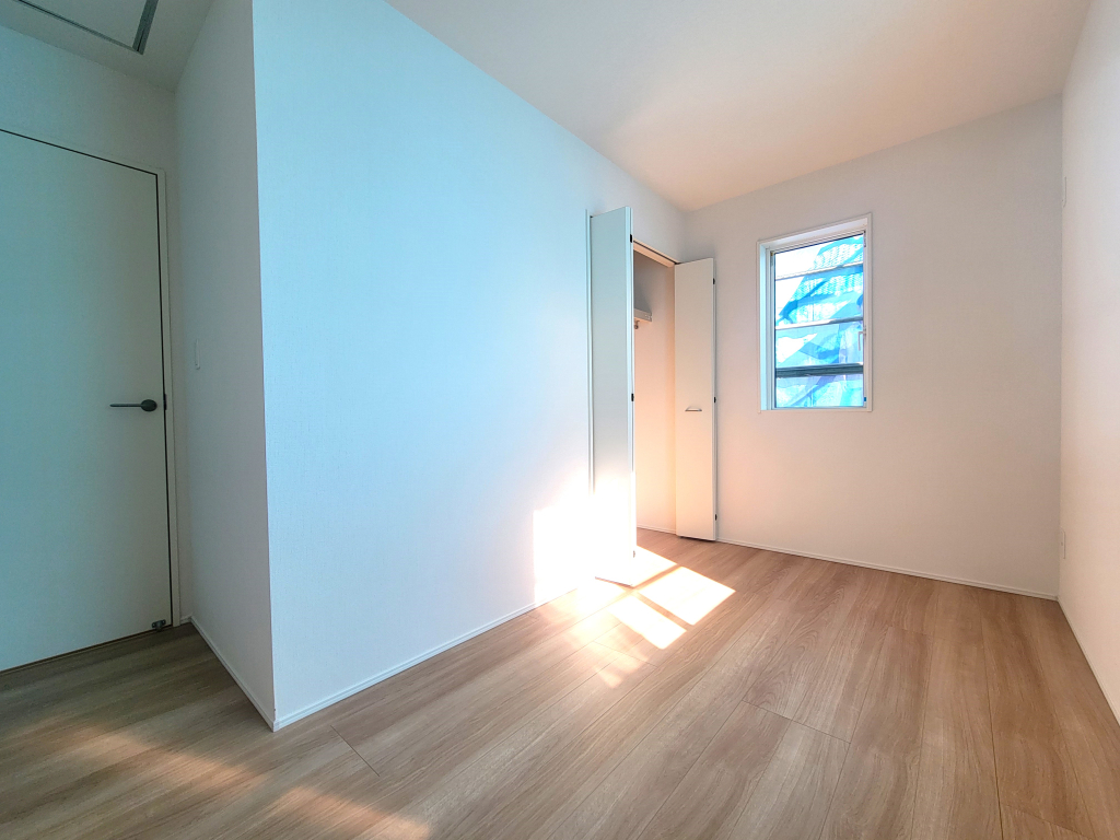 ☆明るさと風通しの良さ☆☆ 心地の良いお部屋はお子様の成長にも良い影響を与えます。