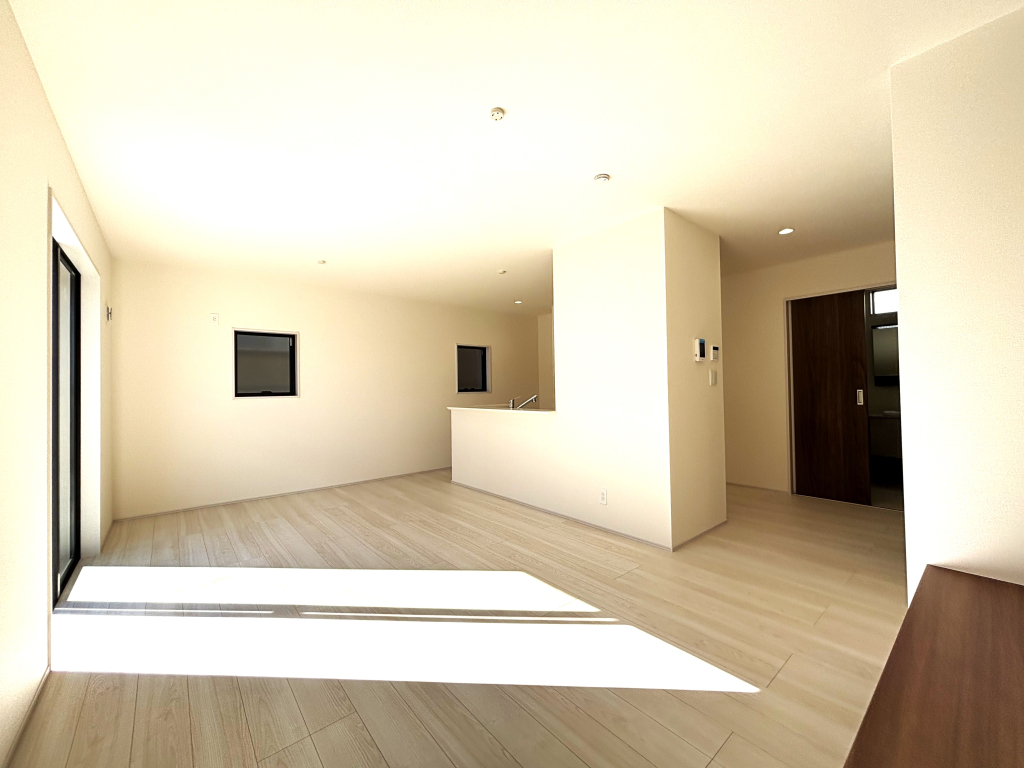 1号棟☆開放感溢れる住まい☆ 陽の恵みが感じられる、日当たりや通風がとても良い住まい。