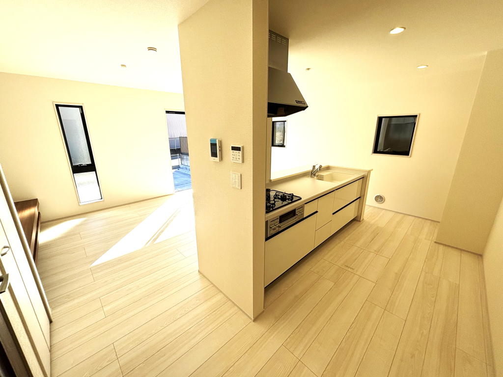 1号棟☆奥様の聖地カウンターキッチン☆収納豊富で使い勝手良いカウンターキッチンは奥様にとって大切