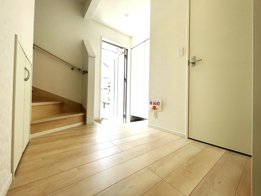 ☆　キレイで広い空間に　☆☆ お家の顔とも言える玄関は、広くキレイでありたい。