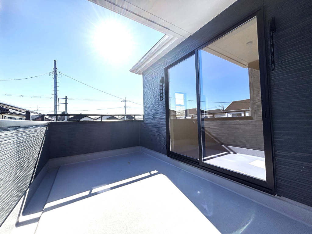 ☆究極のプライバシーと開放感☆ 外の目線が全く気にすることなく風を感じ、夜景も楽しめる素敵