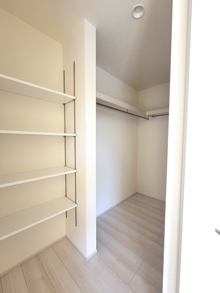 ☆☆　欲張りサイズの大型収納　☆☆ お部屋も広く使いたいから収納は絶対大きい方が良い。