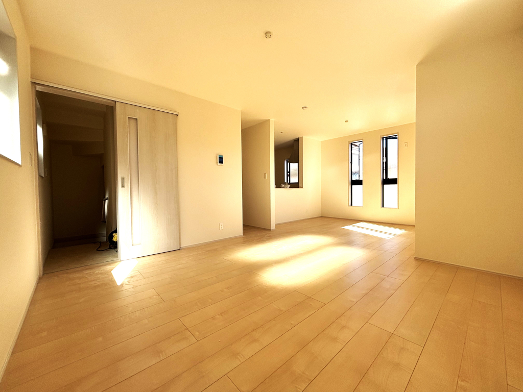 １号棟☆開放感溢れる住まい☆ 陽の恵みが感じられる、日当たりや通風がとても良い住まい。