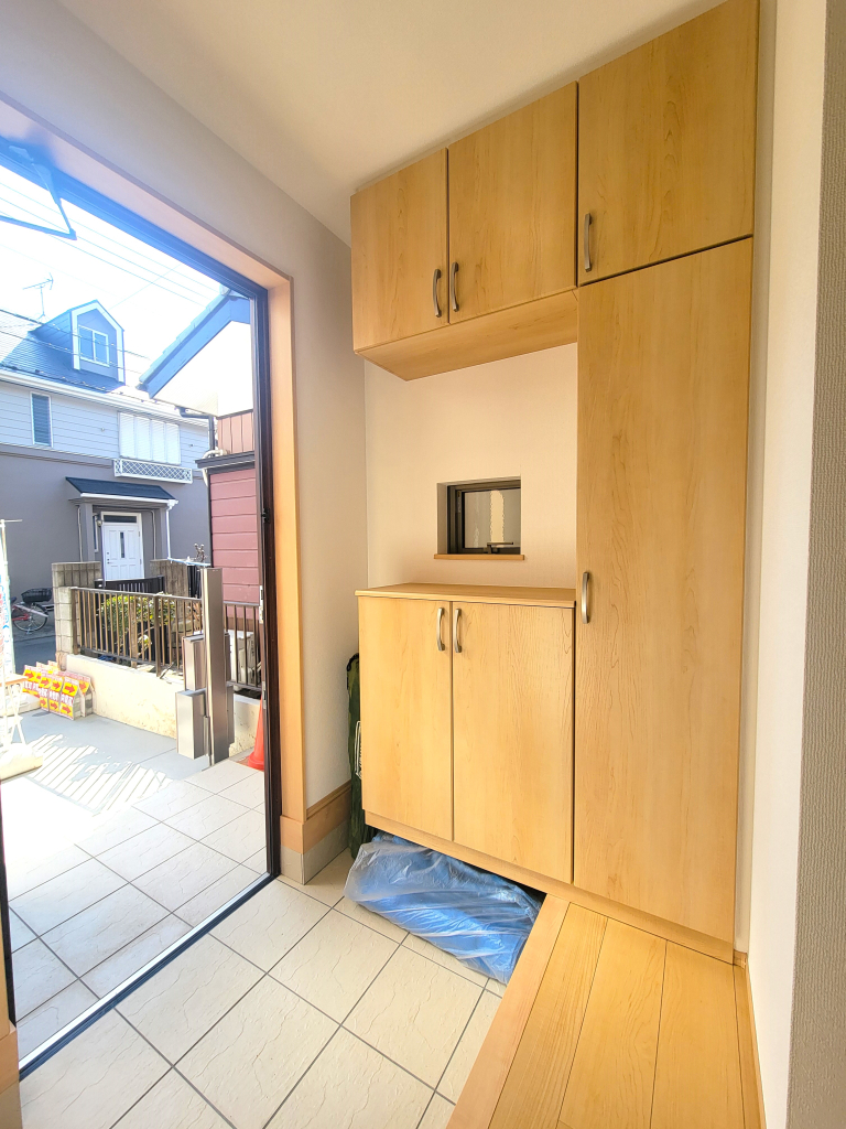 ☆☆ マイホームの顔として・・・ ☆☆ お家の顔とも言える玄関は、広くキレイでありたい。 天井が高く