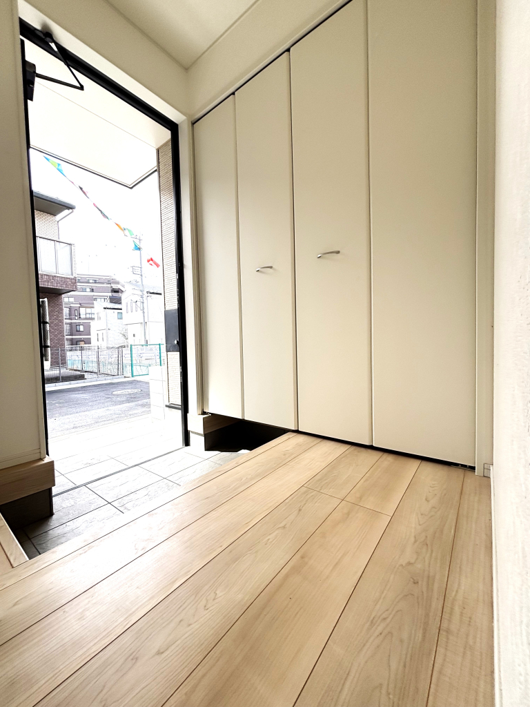 ☆　キレイで広い空間に　☆☆ お家の顔とも言える玄関は、広くキレイでありたい。