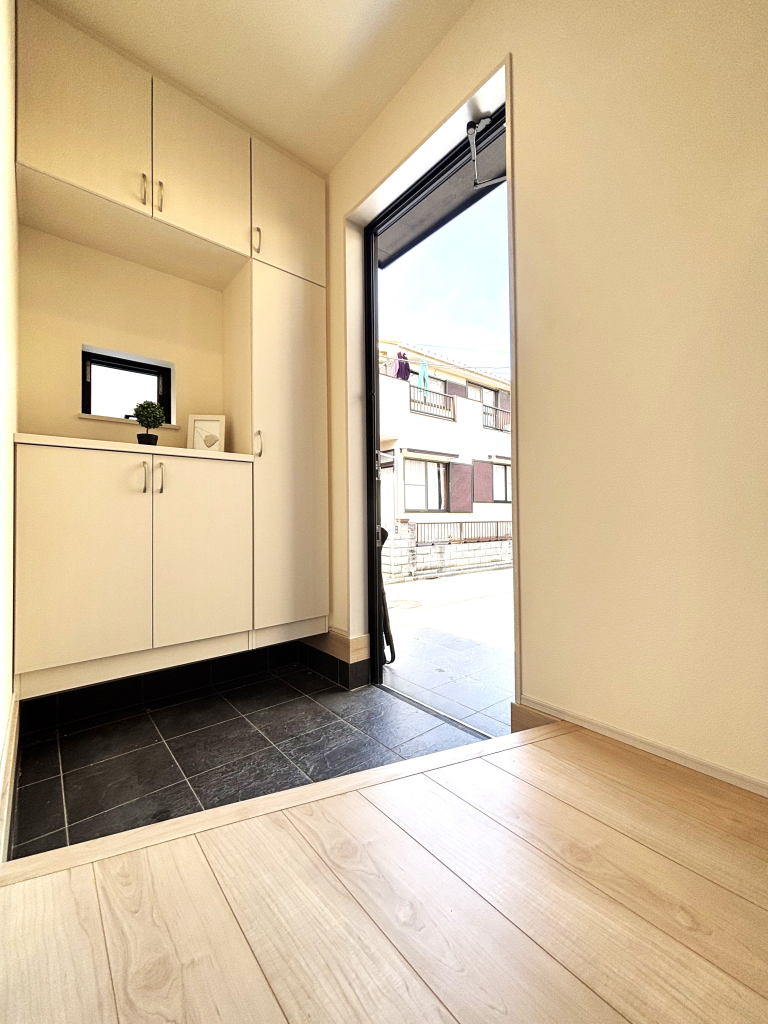 ☆　満足感溢れる家　☆☆ お家の顔とも言える玄関は、広くキレイでありたい。