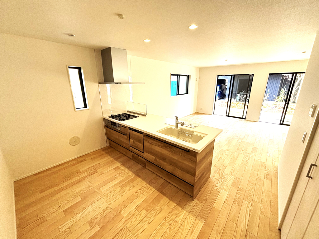 ☆奥様の聖地・カウンターキッチン☆ 収納豊富で使い勝手良いカウンターキッチンは奥様に大切な空間