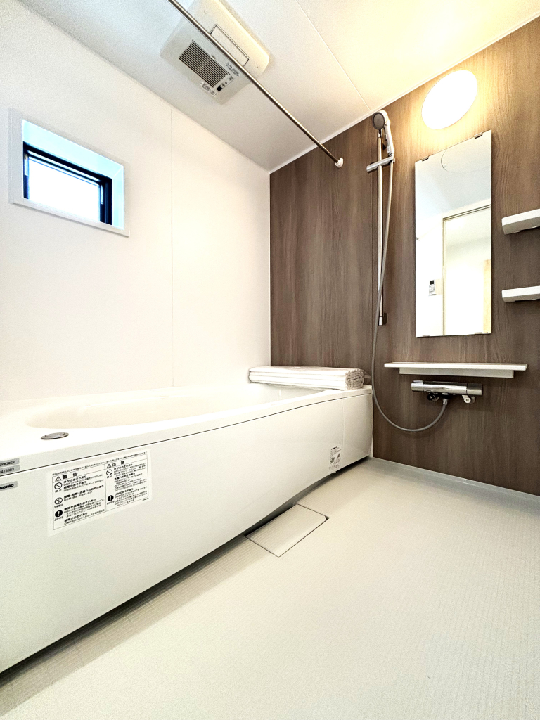 ☆憧れの広々サイズバスルーム　☆☆ 足を延ばせてゆっくりとくつろげる広々バスルーム。