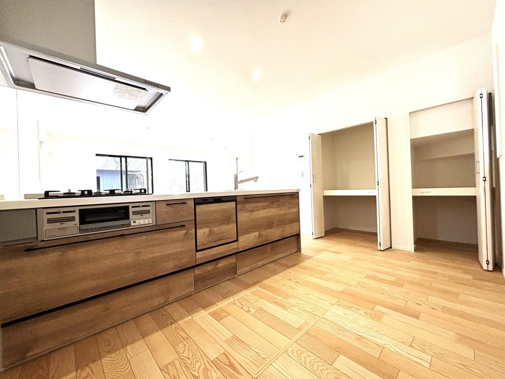 ☆カウンターキッチン　☆☆ 朝はご主人様と談笑する。カウンターキッチンだからこそ可能な日常