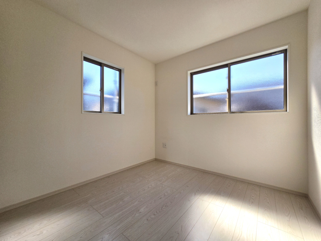 ☆明るさと風通しの良さ☆☆ 心地の良いお部屋はお子様の成長にも良い影響を与えます。