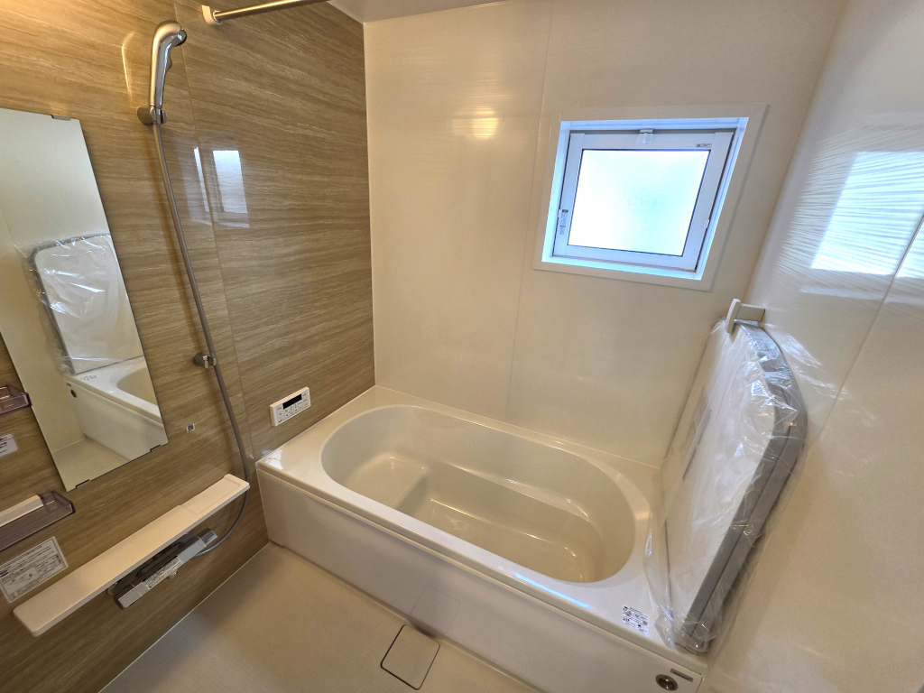 ☆憧れの広々サイズバスルーム　☆☆ 足を延ばせてゆっくりとくつろげる広々バスルーム。