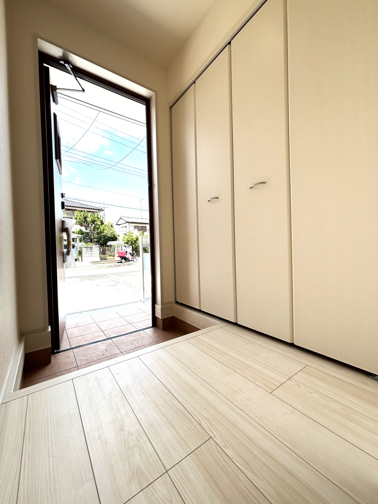 ☆　満足感溢れる家　☆☆ お家の顔とも言える玄関は、広くキレイでありたい。