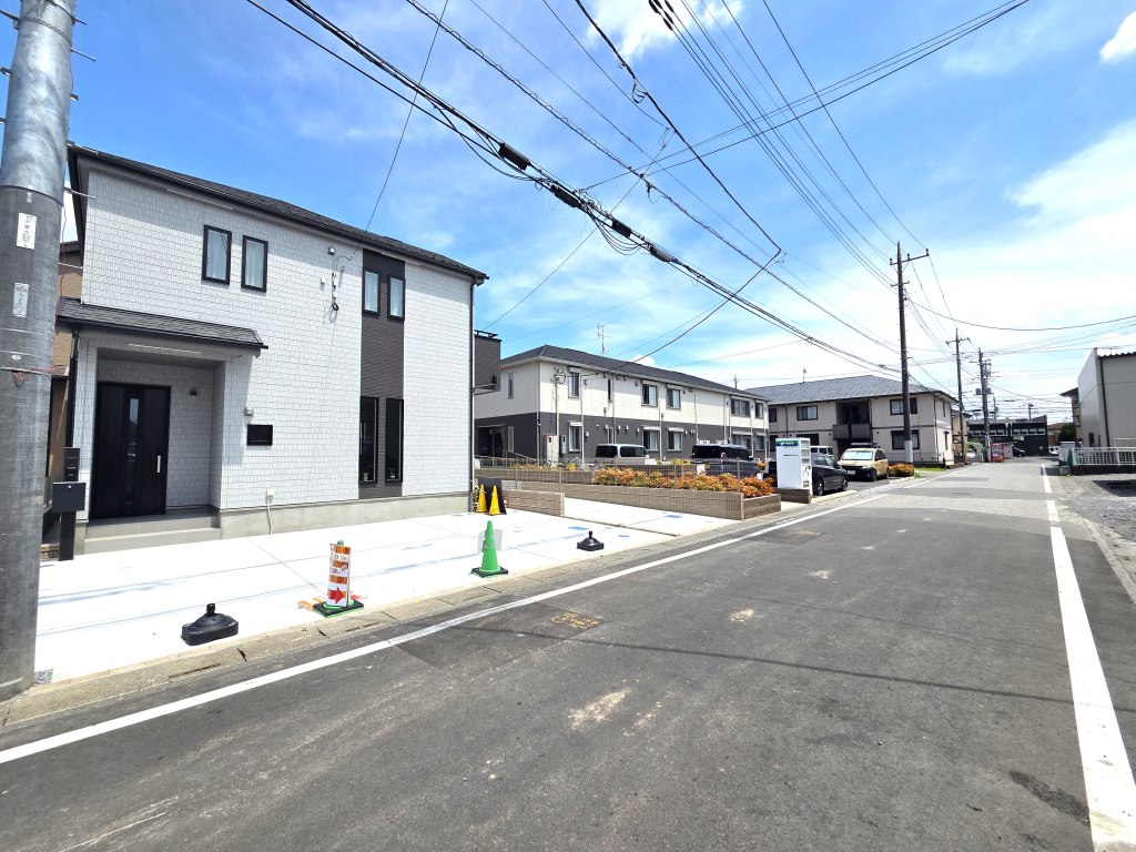 ☆マイホームの喜びを感じる陽当たりの良さ・開放感☆ 憧れのマイホームに相応しい美しく映える外観